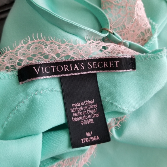 ❗Victoria's Secret Mint Baby Pink Lace Satin Night Gown Medium❗ - Picture 5 of 5